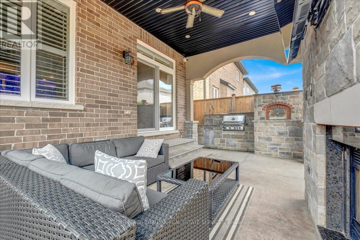 89 Eleanor Avenue, Hamilton, ON - Outdoor With Deck Patio Veranda With Exterior