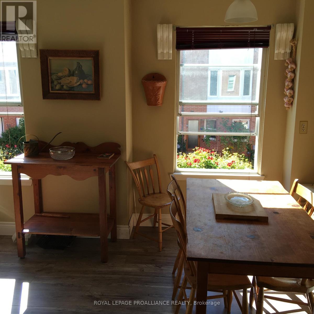 13 Portneuf Court, Toronto (Waterfront Communities), ON - Indoor Photo Showing Dining Room