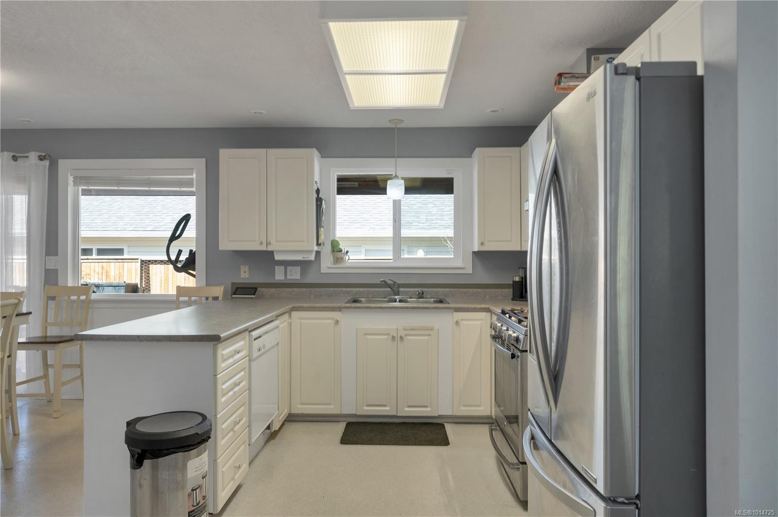 919 Hemlock St, Campbell River, BC