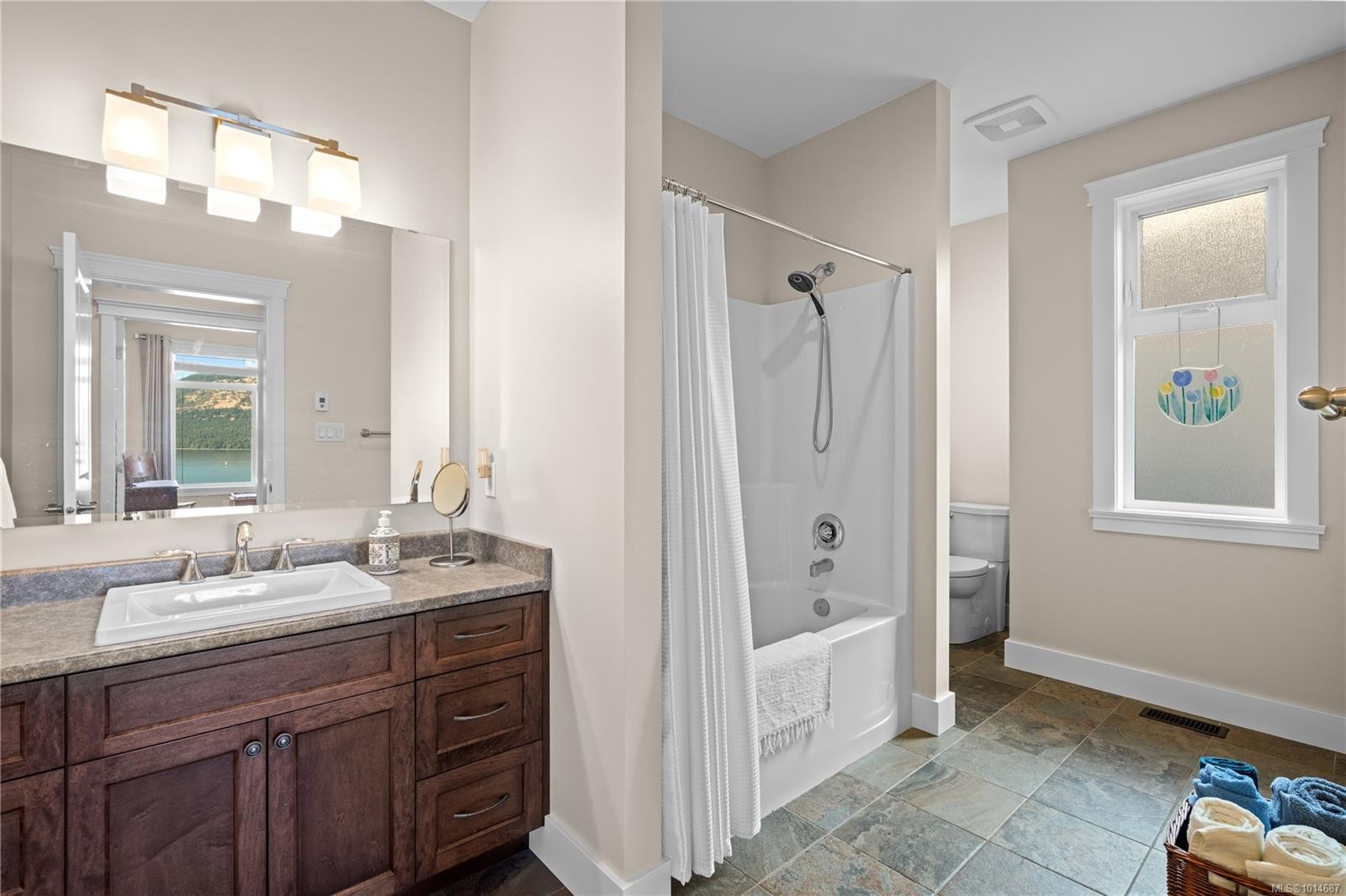 412 Seaview Pl, Cobble Hill, BC