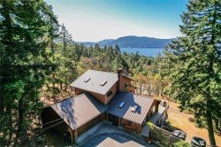 108 Tern Rd Salt Spring, BC V8K 1G9