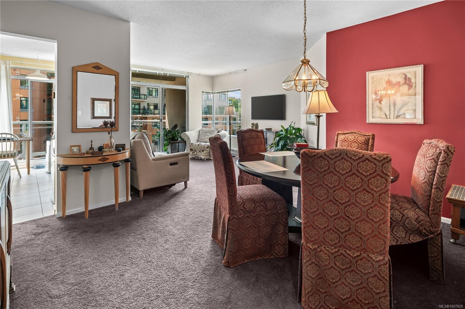 501-1020 View St, Victoria, BC - Indoor Photo Showing Dining Room