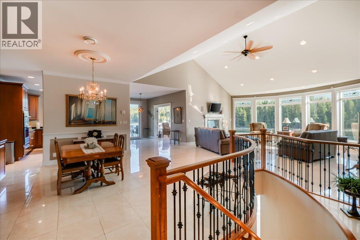 48-7126 Highway 3A Highway, Nelson, BC - Indoor