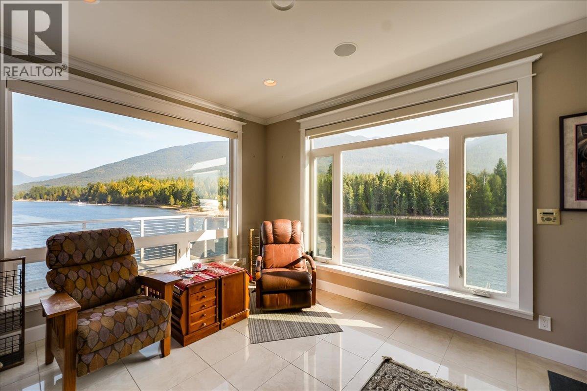 48-7126 Highway 3A Highway, Nelson, BC - Indoor