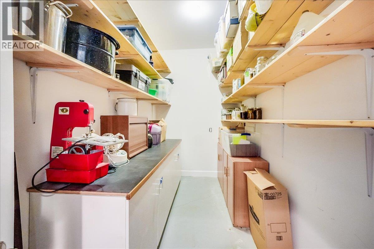 48-7126 Highway 3A Highway, Nelson, BC - Indoor