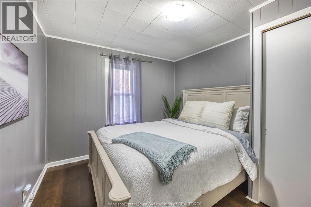 54 Main St, Mitchell'S Bay, ON - Indoor Photo Showing Bedroom