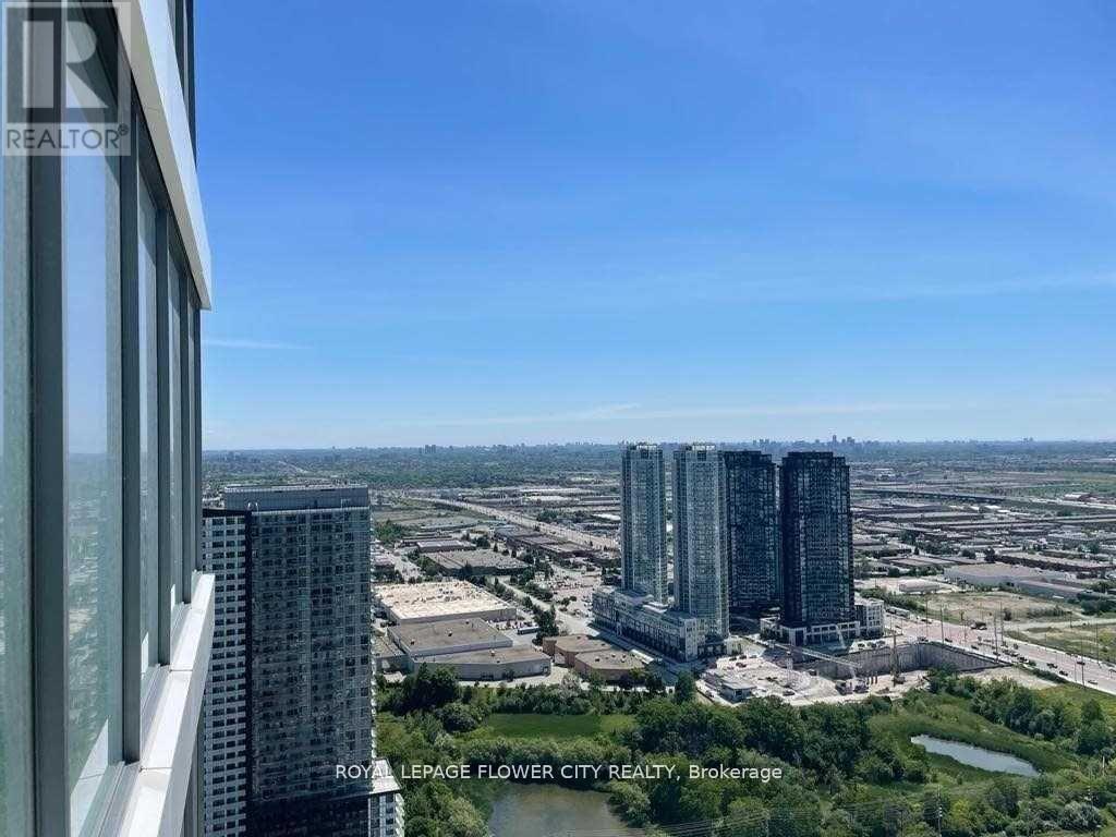3807 - 950 Portage Parkway, Vaughan, ON - Outdoor With View