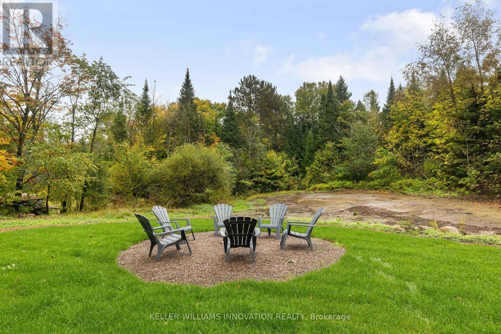 127 Paradise Road, South Algonquin, ON - Outdoor