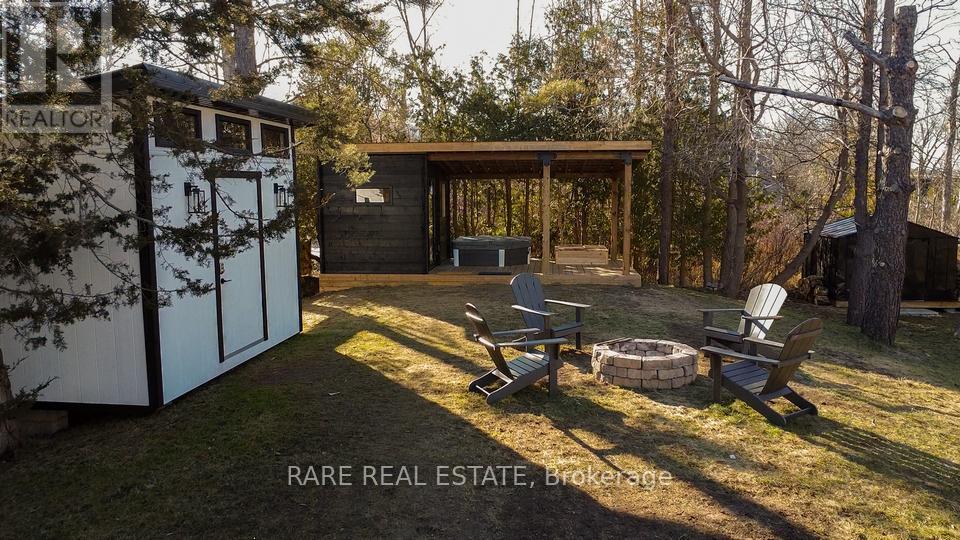 162 Blue Mountain Drive, Blue Mountains, ON - Outdoor