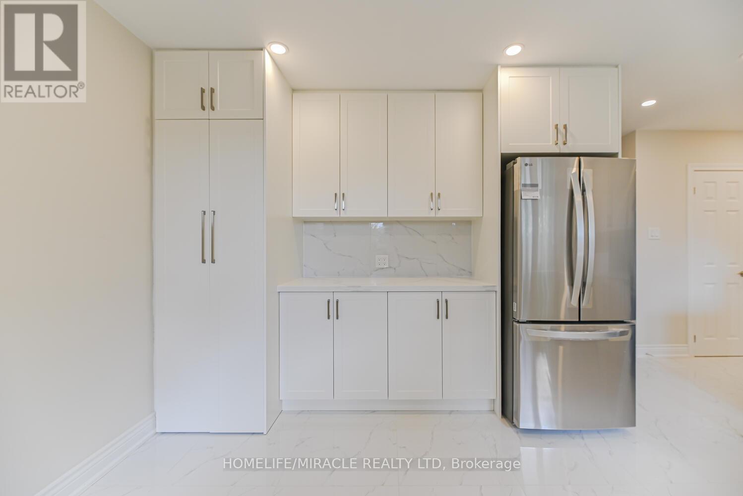 46 Flintwick Drive, Toronto, ON - Indoor Photo Showing Other Room