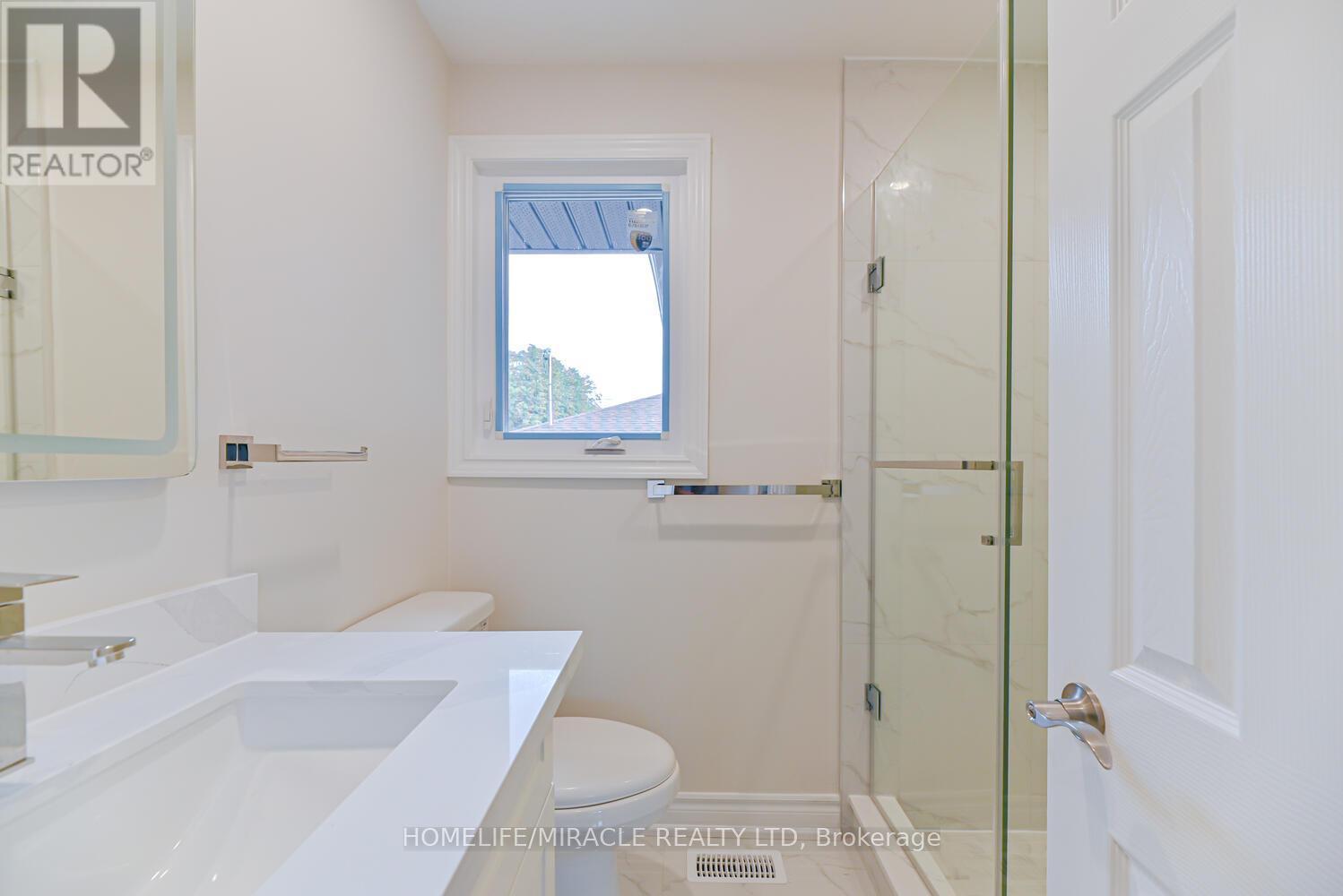 46 Flintwick Drive, Toronto, ON - Indoor Photo Showing Bathroom