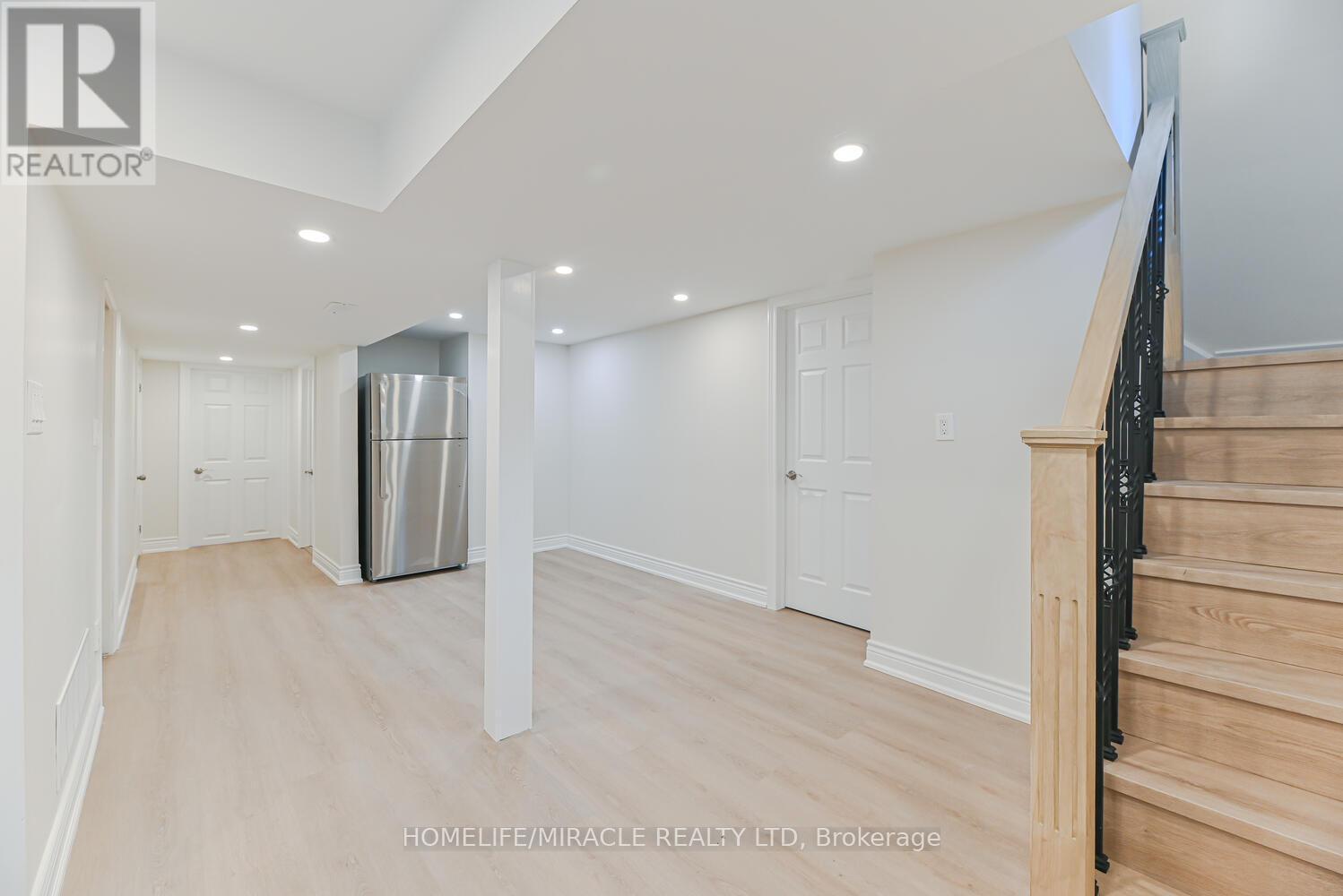 46 Flintwick Drive, Toronto, ON - Indoor Photo Showing Other Room