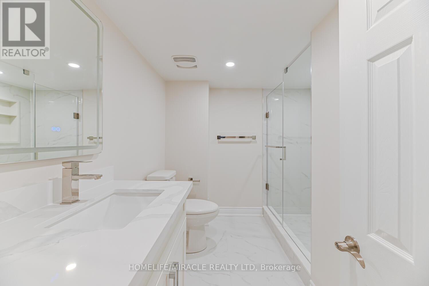 46 Flintwick Drive, Toronto, ON - Indoor Photo Showing Bathroom