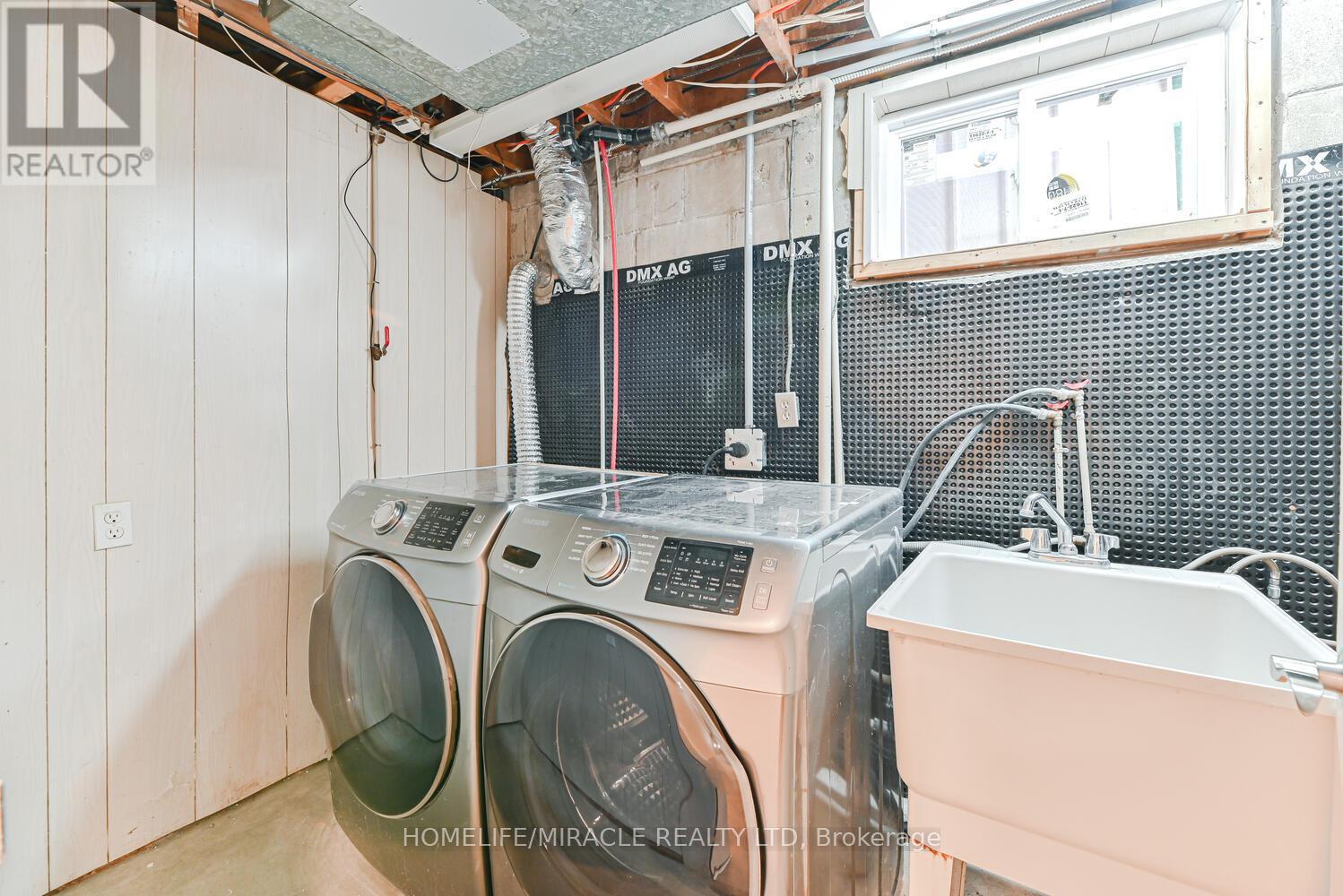46 Flintwick Drive, Toronto, ON - Indoor Photo Showing Laundry Room