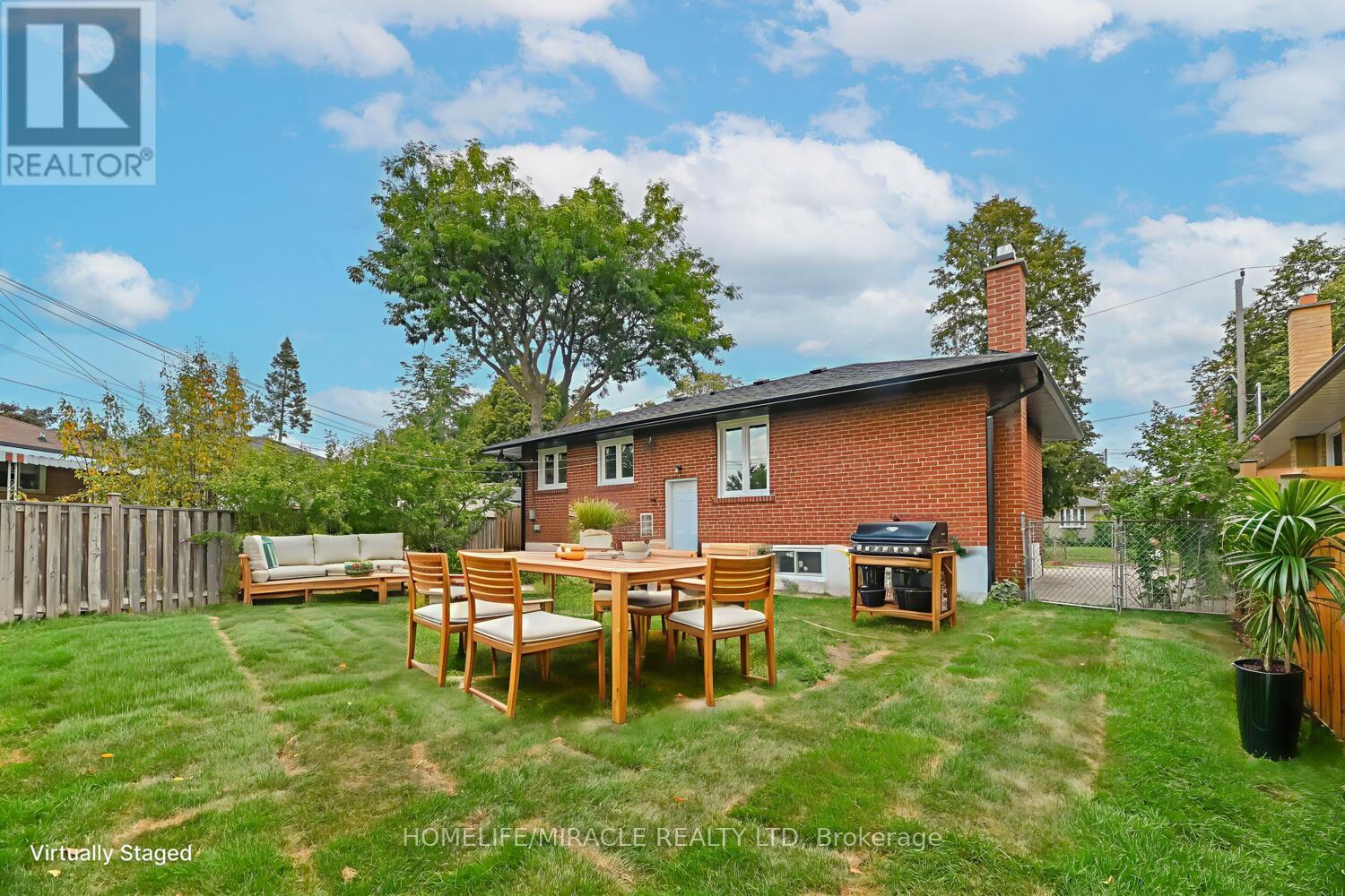 46 Flintwick Drive, Toronto, ON - Outdoor