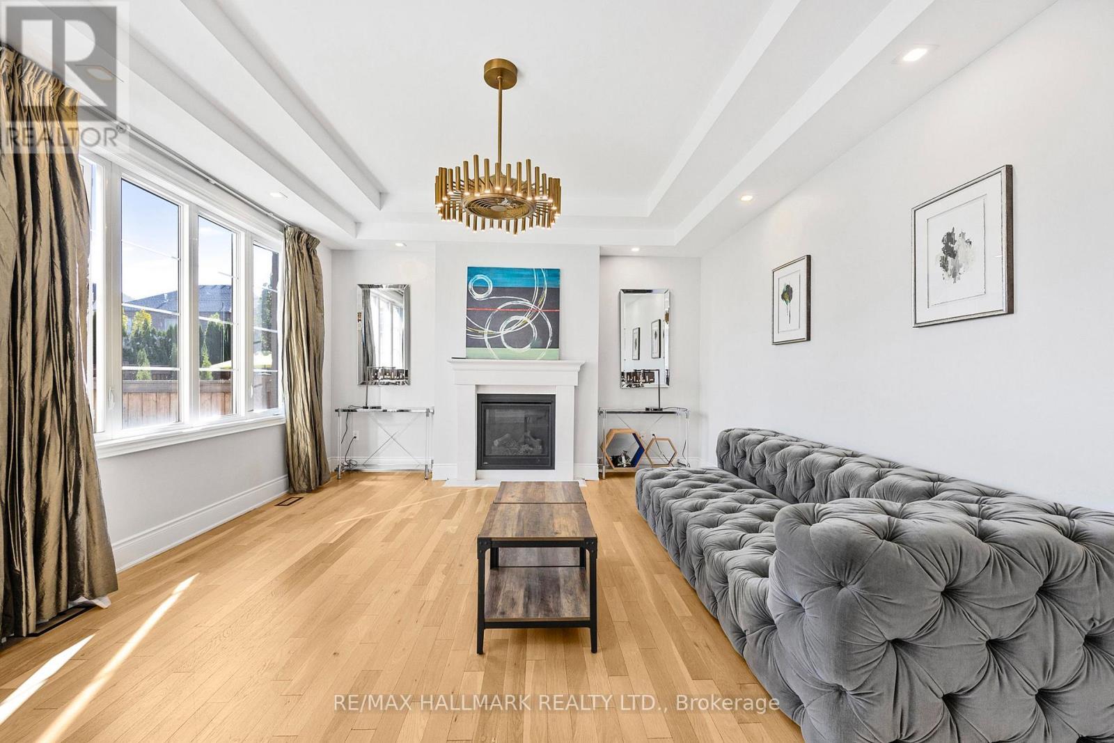 41 Glen Abbey Trail, Vaughan, ON - Indoor Photo Showing Living Room With Fireplace