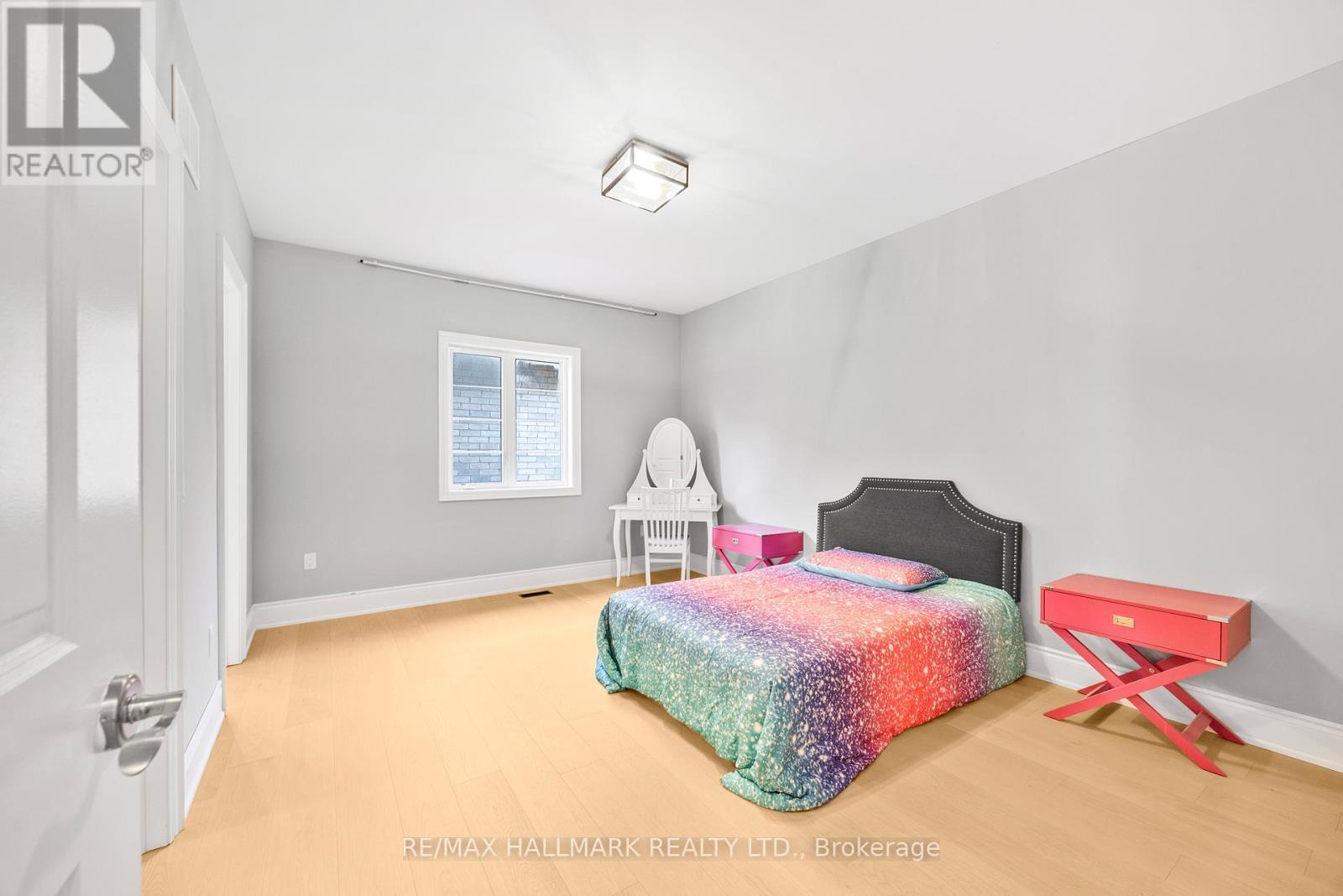 41 Glen Abbey Trail, Vaughan, ON - Indoor Photo Showing Bedroom