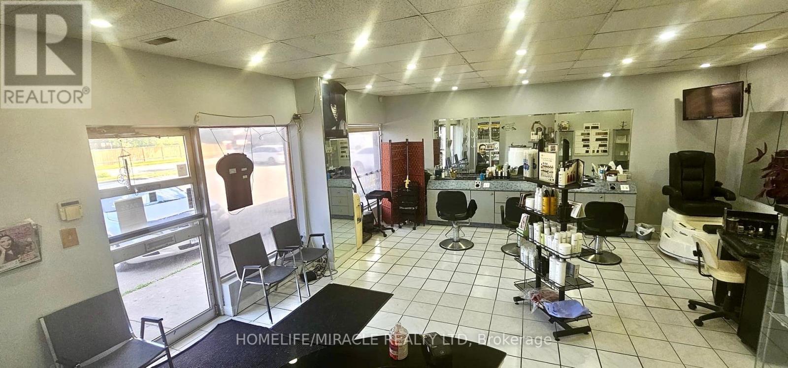 5 - 833 Westlock Road, Mississauga, ON