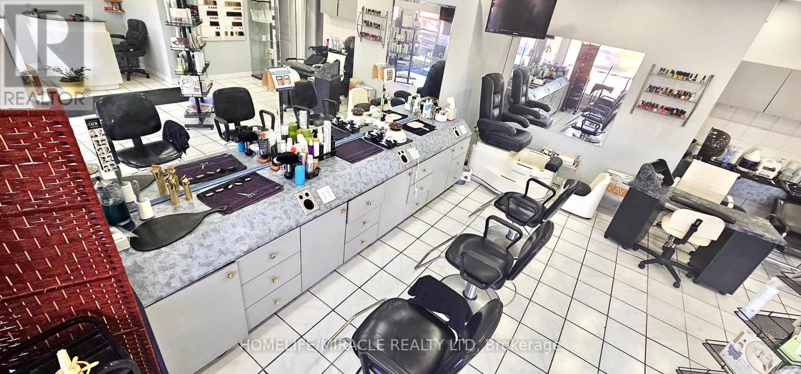 5 - 833 Westlock Road, Mississauga, ON