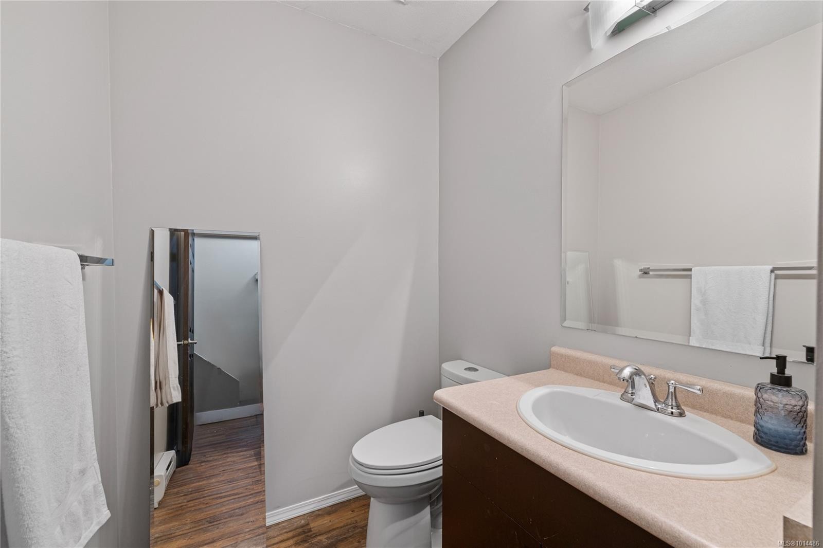 6055 Pleasant Valley Way, Nanaimo, BC