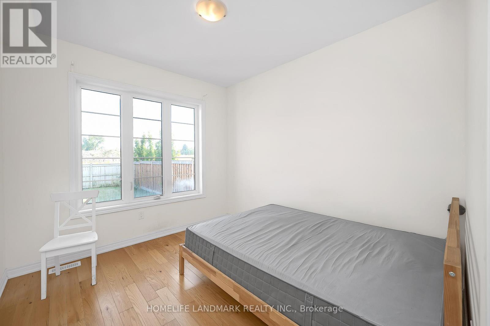 8 Dougherty Court, Hamilton, ON - Indoor