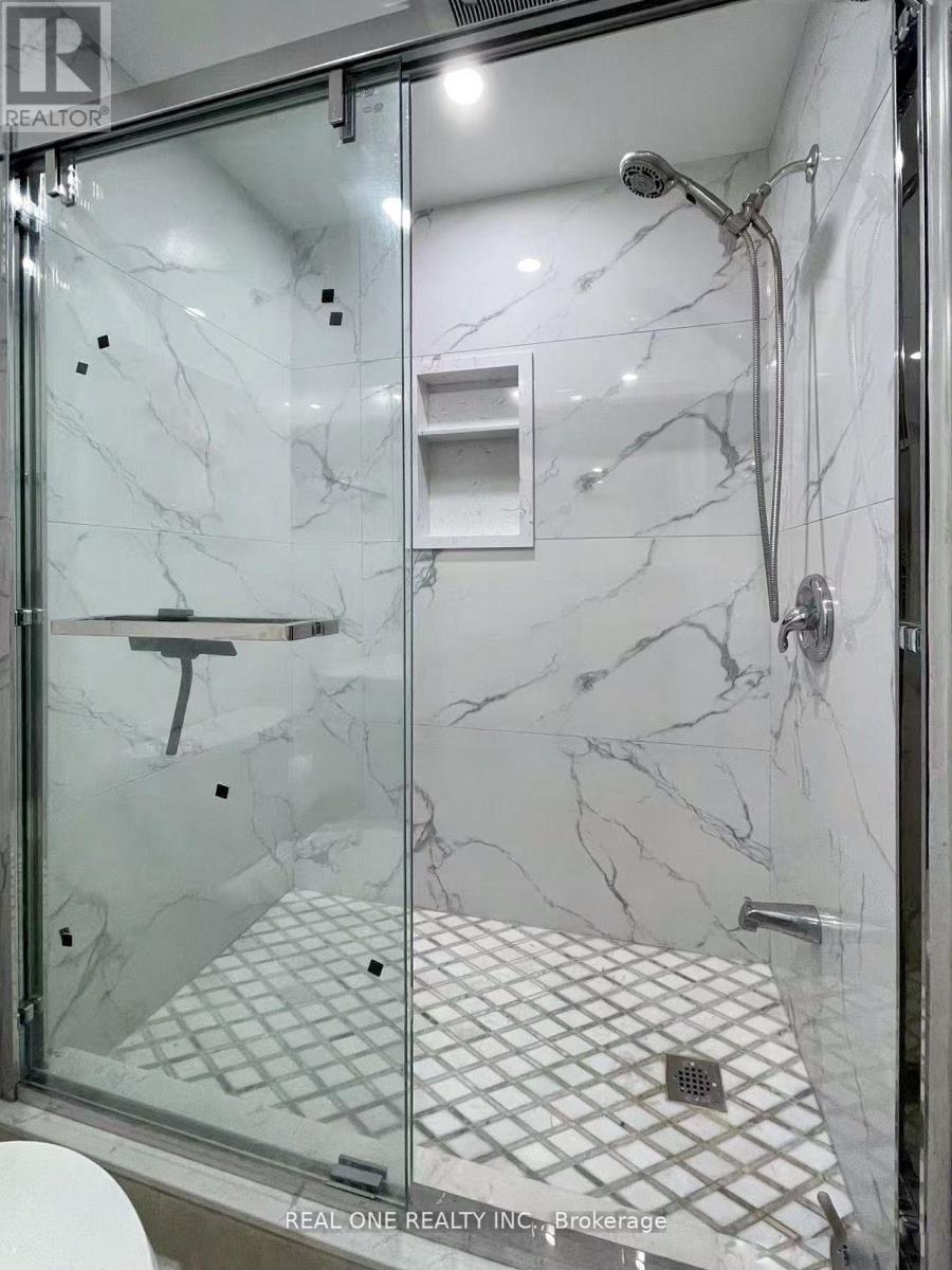 14833 Ninth Line, Whitchurch-Stouffville, ON - Indoor Photo Showing Bathroom