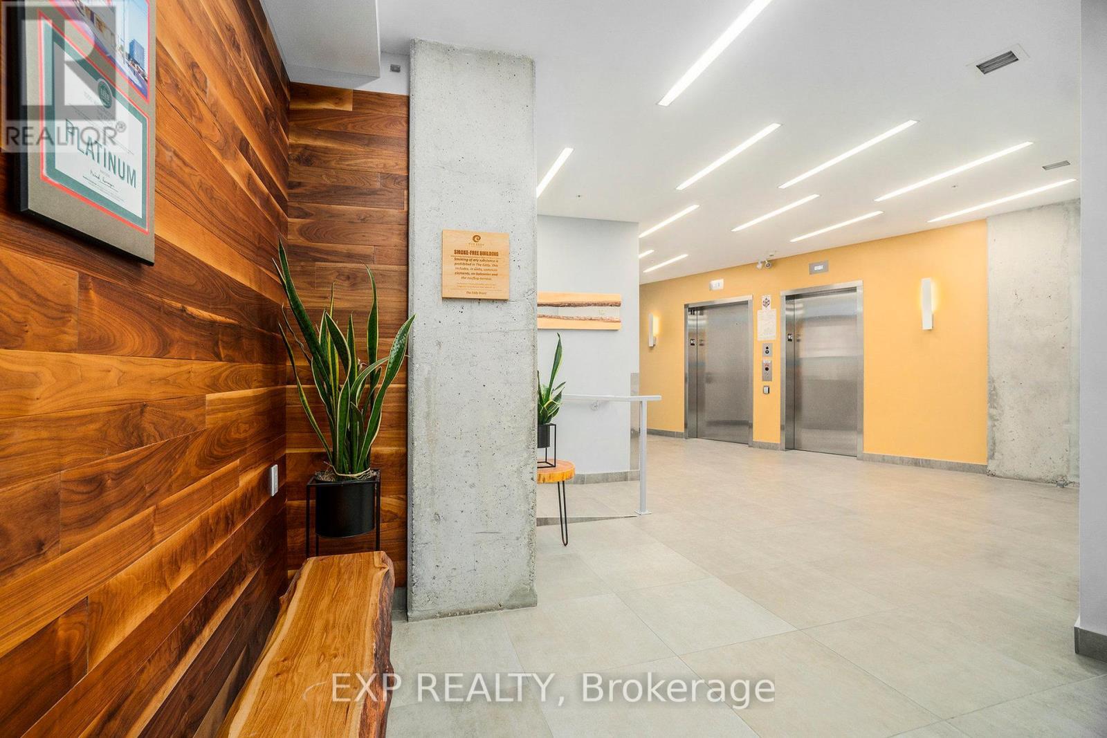 206 - 1000 Wellington Street W, Ottawa, ON - Indoor Photo Showing Other Room