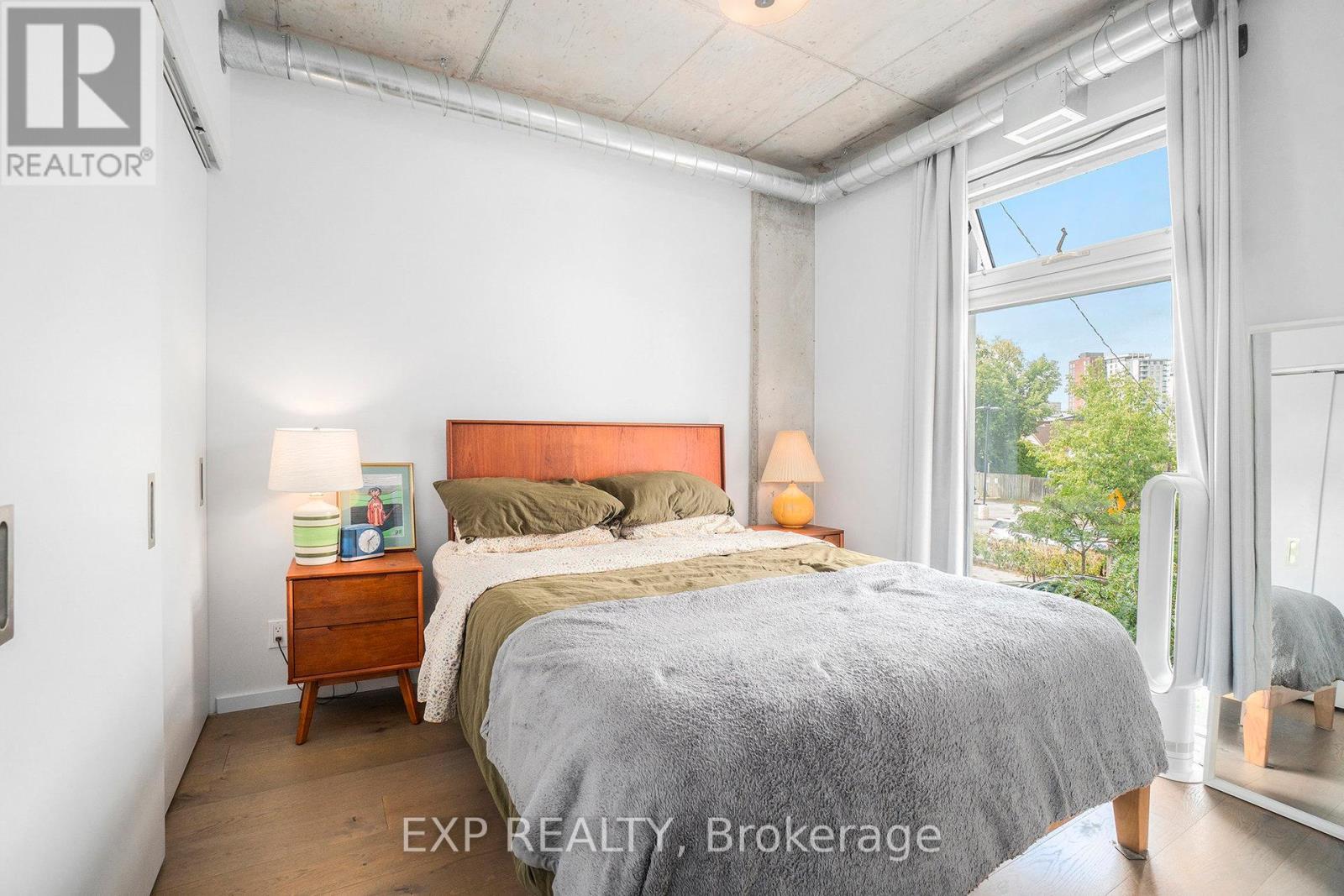 206 - 1000 Wellington Street W, Ottawa, ON - Indoor Photo Showing Bedroom