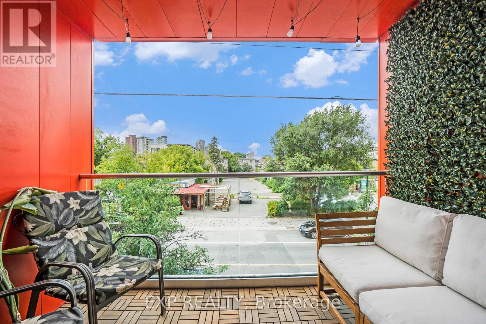 206 - 1000 Wellington Street W, Ottawa, ON - Outdoor