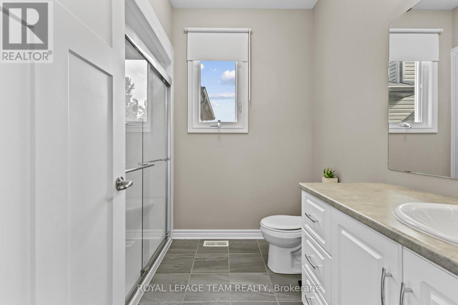 20 Seabert Drive, Arnprior, ON - Indoor Photo Showing Bathroom