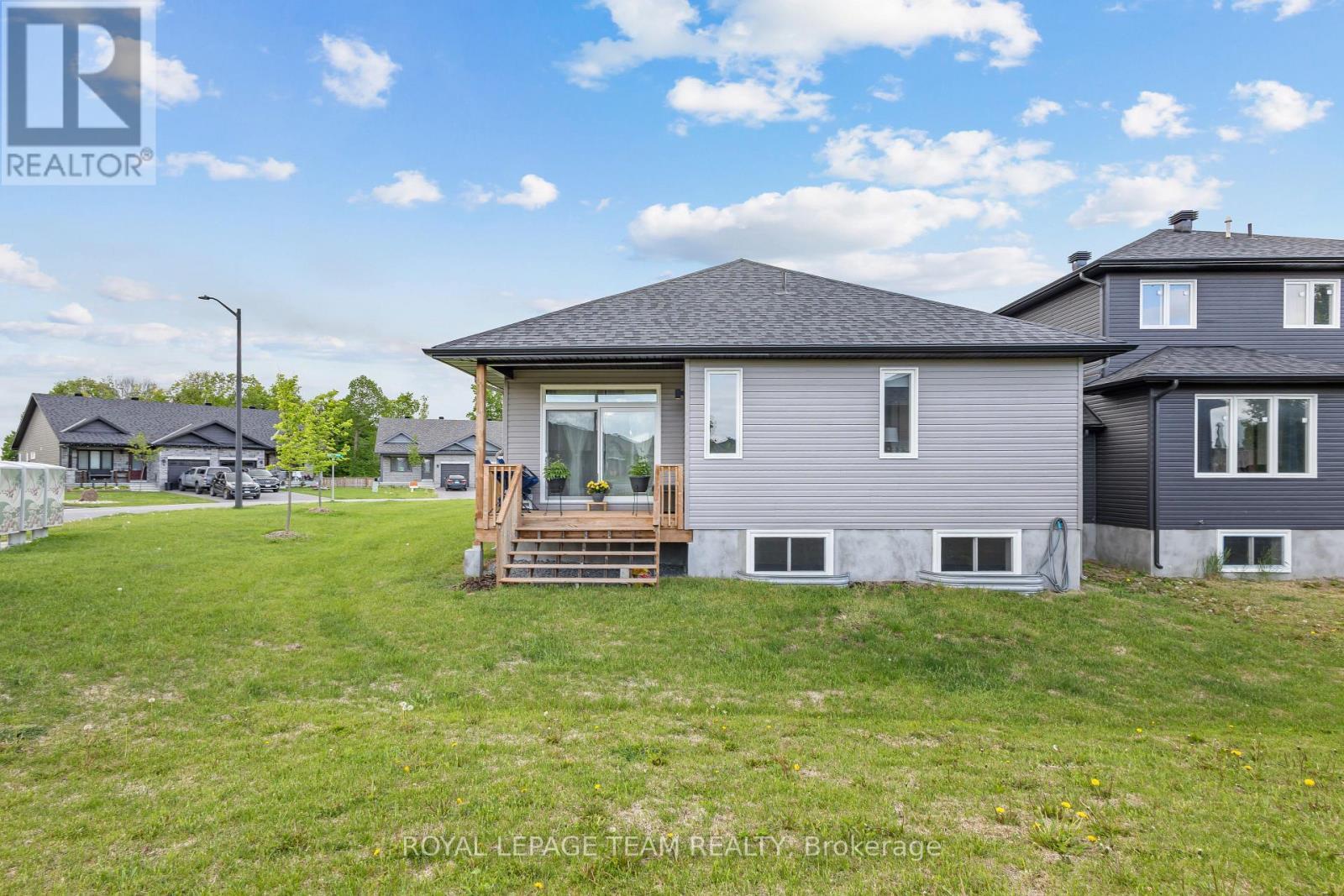 20 Seabert Drive, Arnprior, ON - Outdoor