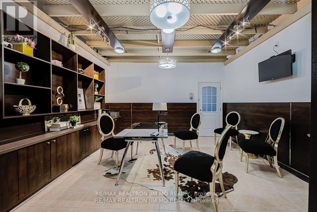 85 - 670 Highway 7 E, Richmond Hill, ON