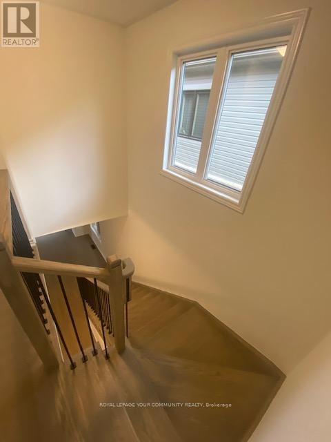 92 Phoenix Boulevard, Barrie, ON - Indoor Photo Showing Other Room