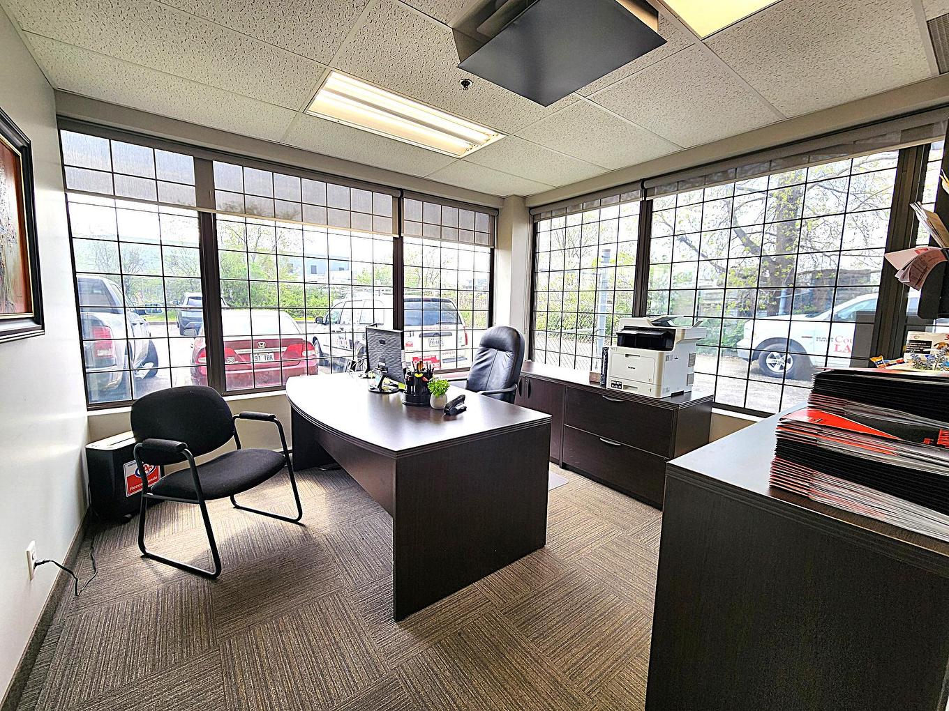 Bureau - 2300A Ch. St-François, Dorval, QC