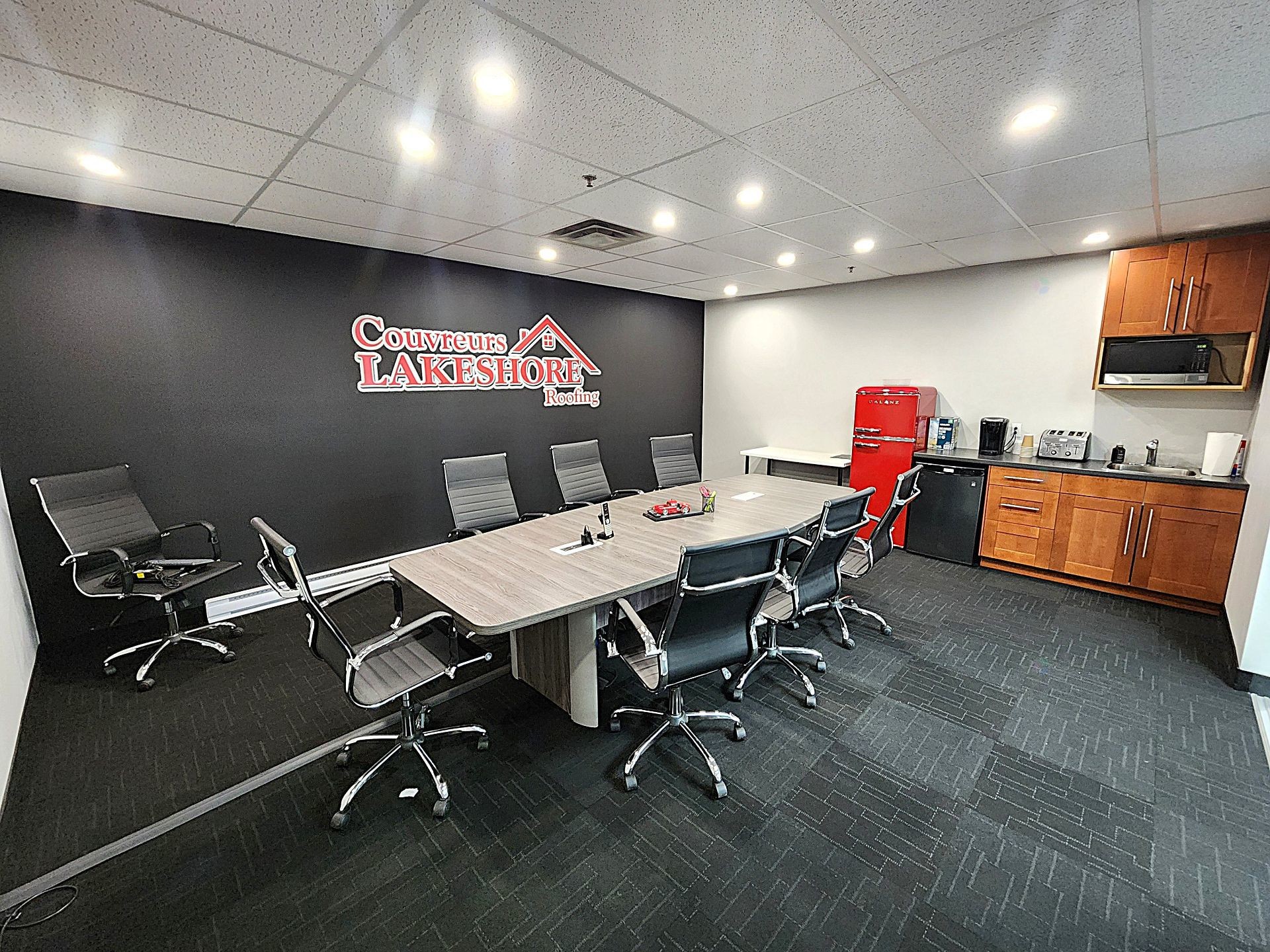 Salle de conférence - 2300A Ch. St-François, Dorval, QC - Indoor