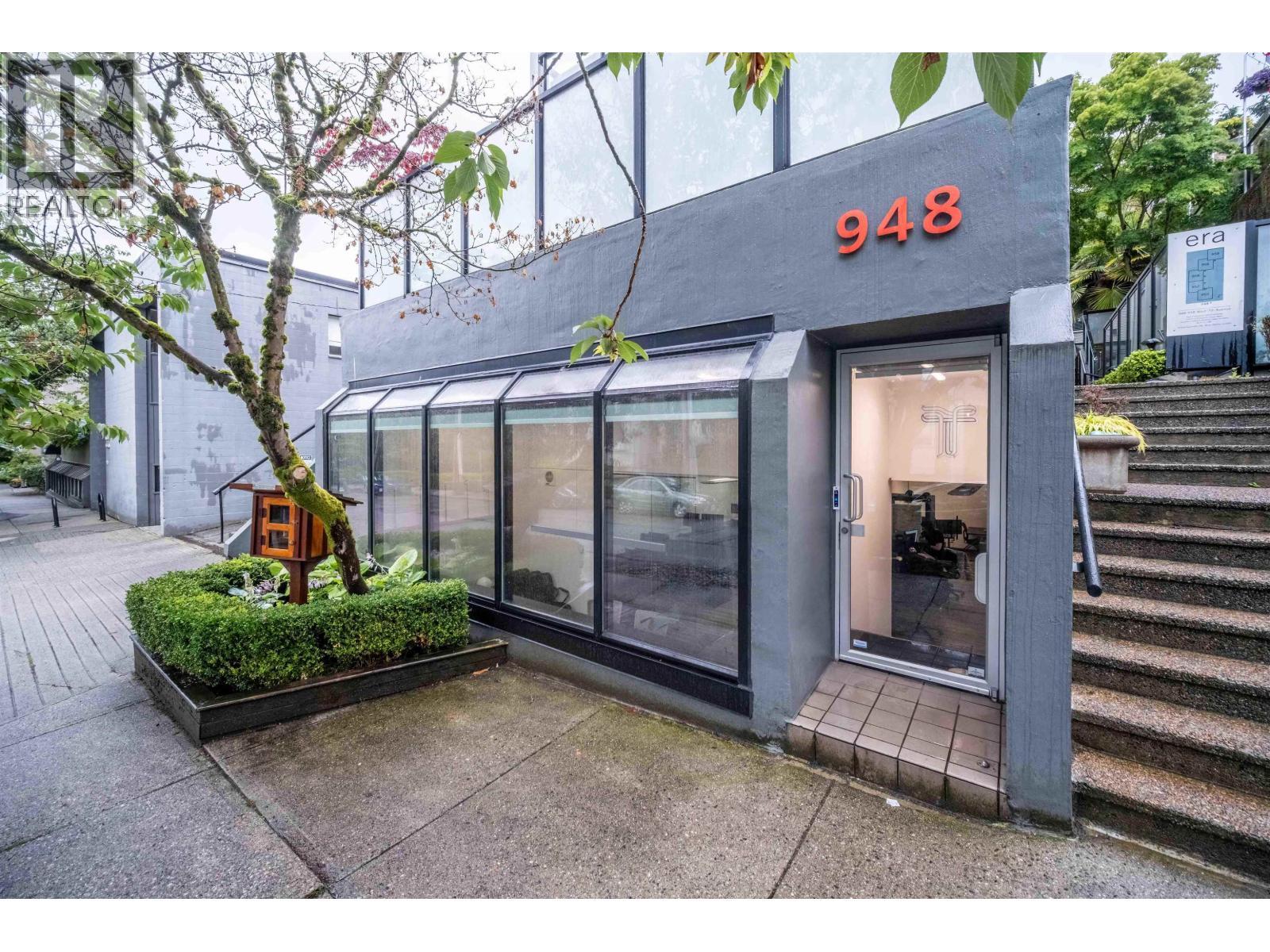 948 W 7Th Avenue, Vancouver, BC