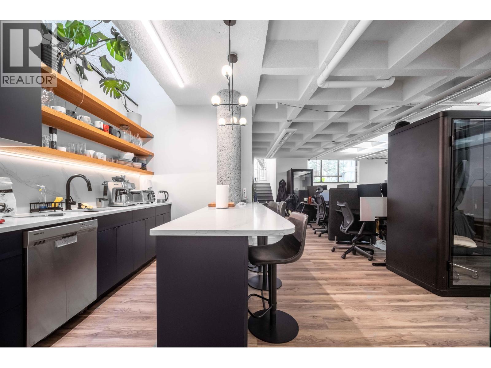 948 W 7Th Avenue, Vancouver, BC