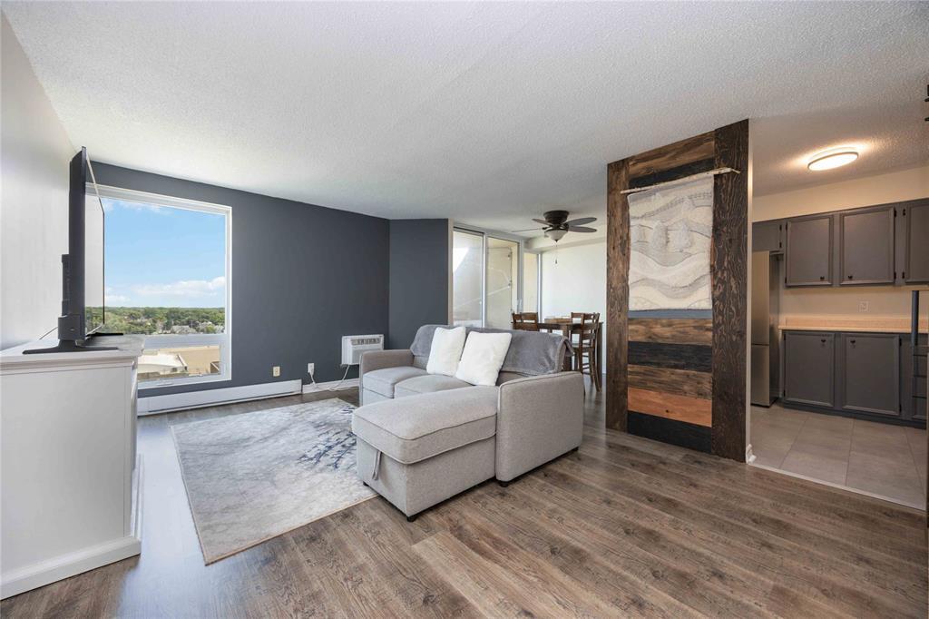 909-155 Front Street North, Sarnia, ON