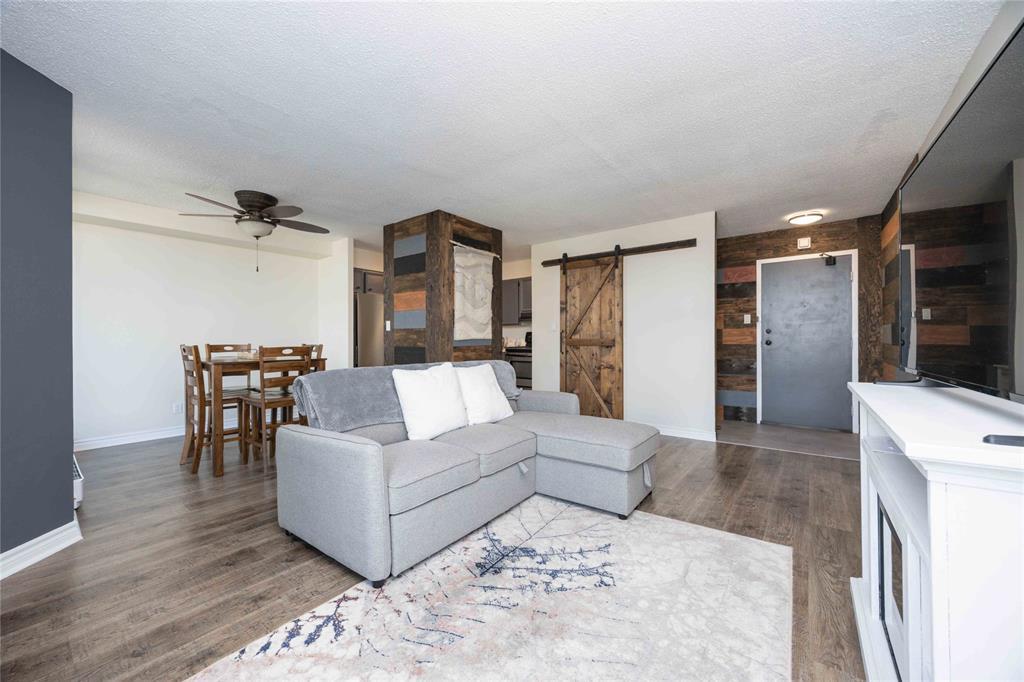 909-155 Front Street North, Sarnia, ON