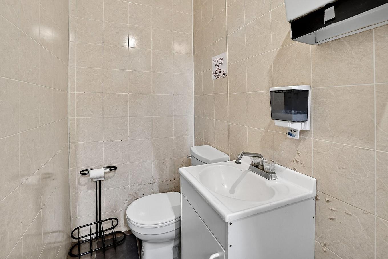 Bathroom - 766 - 768 Boul. De L'Industrie, Saint-Paul, QC - Indoor Photo Showing Bathroom