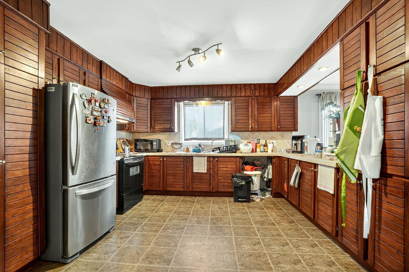 Dwelling - 766 - 768 Boul. De L'Industrie, Saint-Paul, QC - Indoor Photo Showing Kitchen