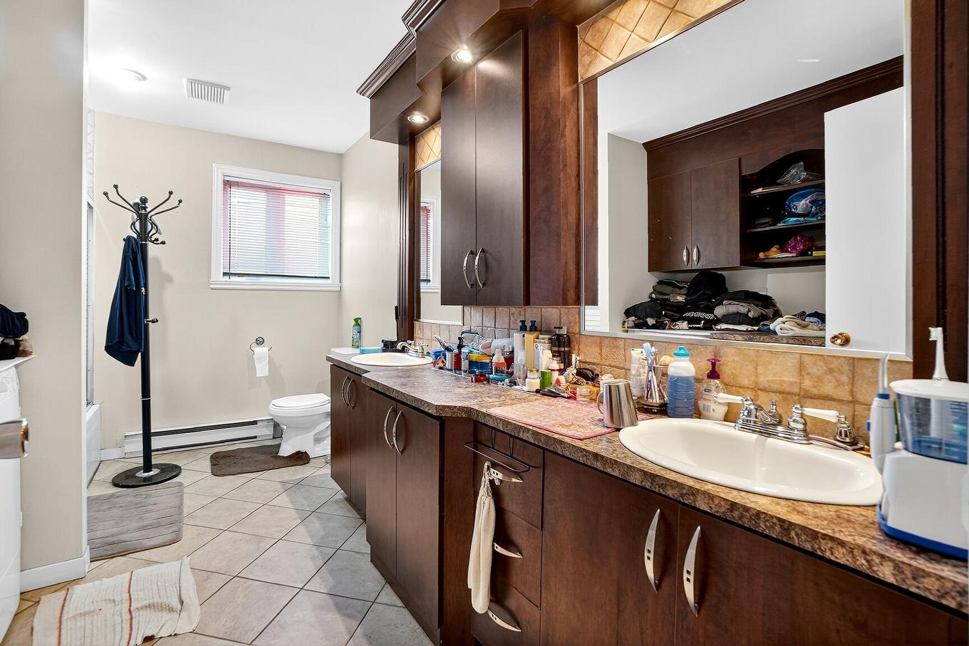 Dwelling - 766 - 768 Boul. De L'Industrie, Saint-Paul, QC - Indoor Photo Showing Bathroom