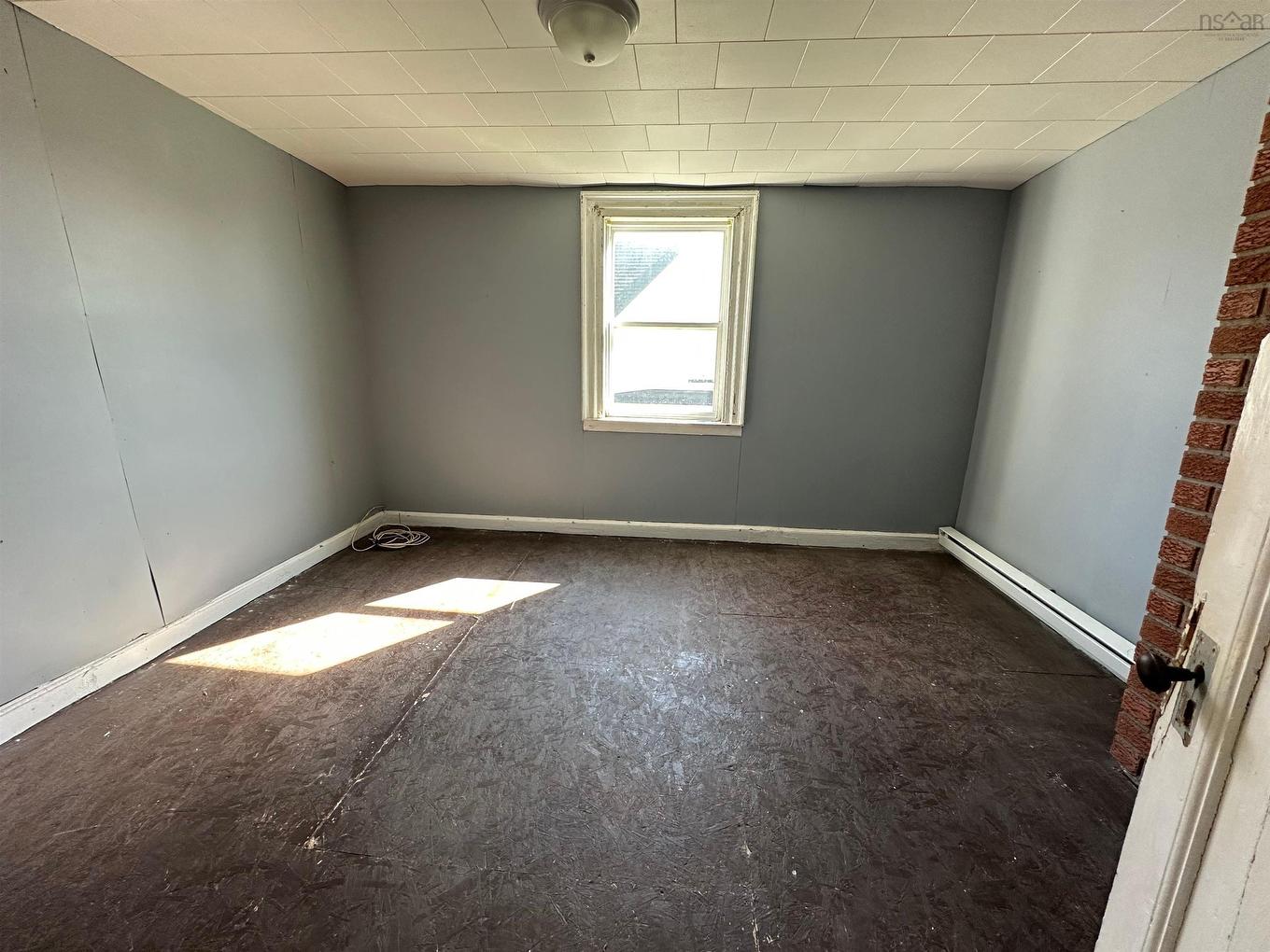 11 Kirk Street, Yarmouth, NS