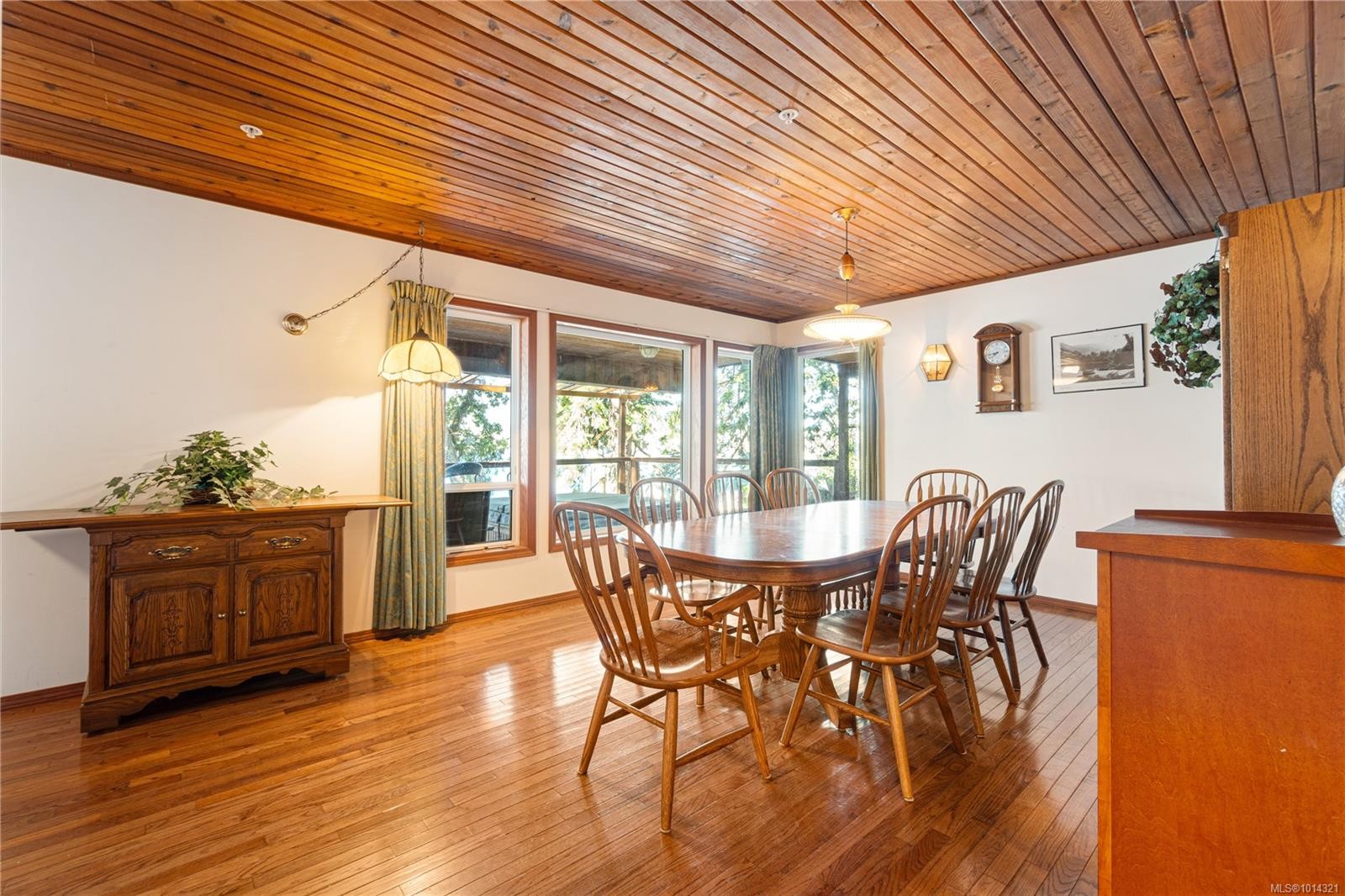 4 Pirates Lane, Protection Island, BC