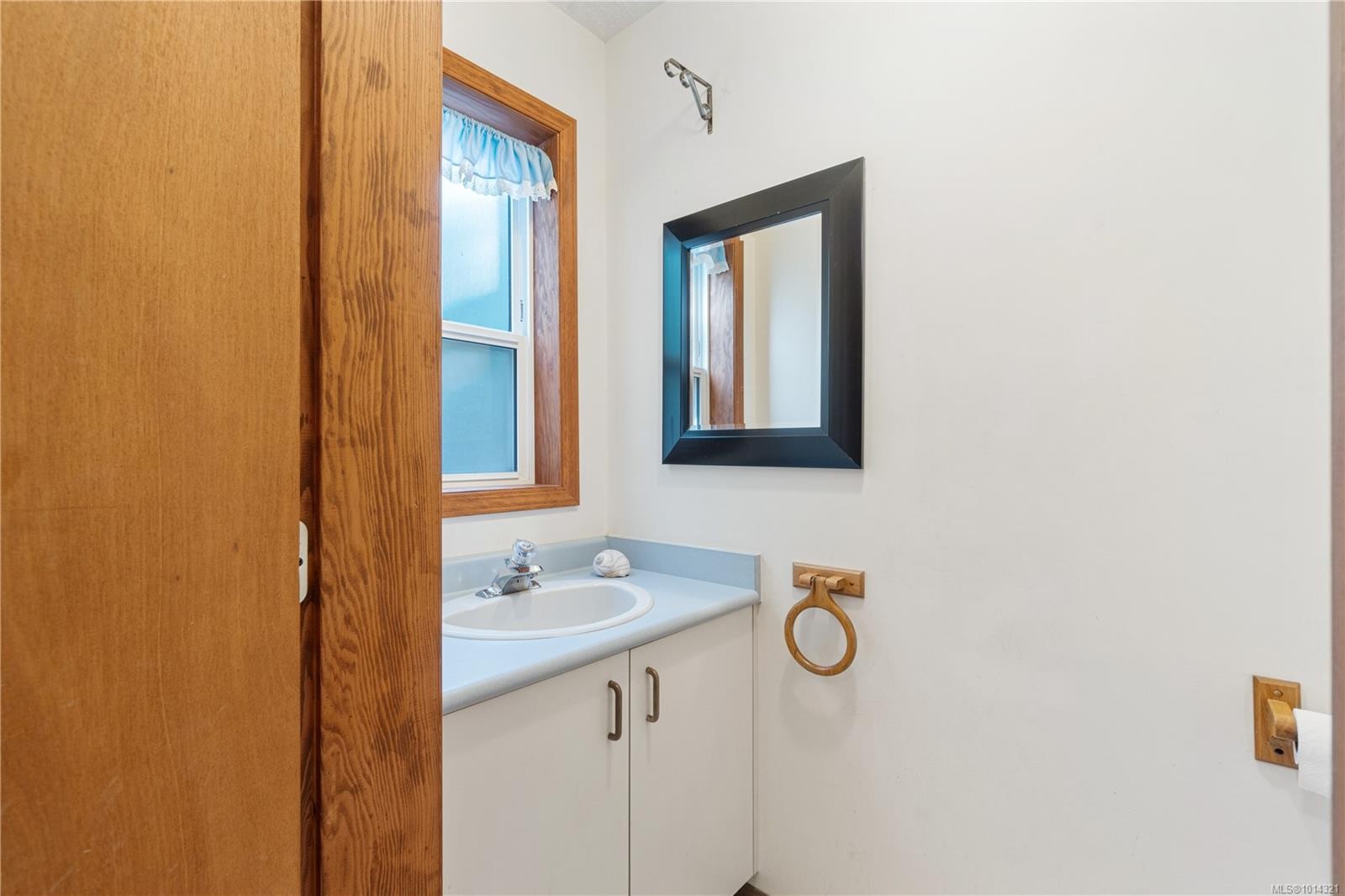 4 Pirates Lane, Protection Island, BC