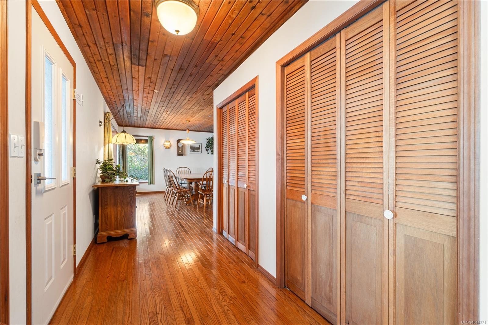 4 Pirates Lane, Protection Island, BC