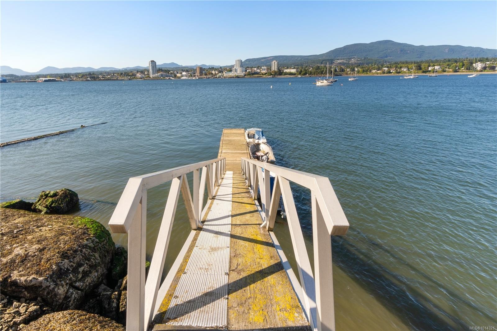 4 Pirates Lane, Protection Island, BC