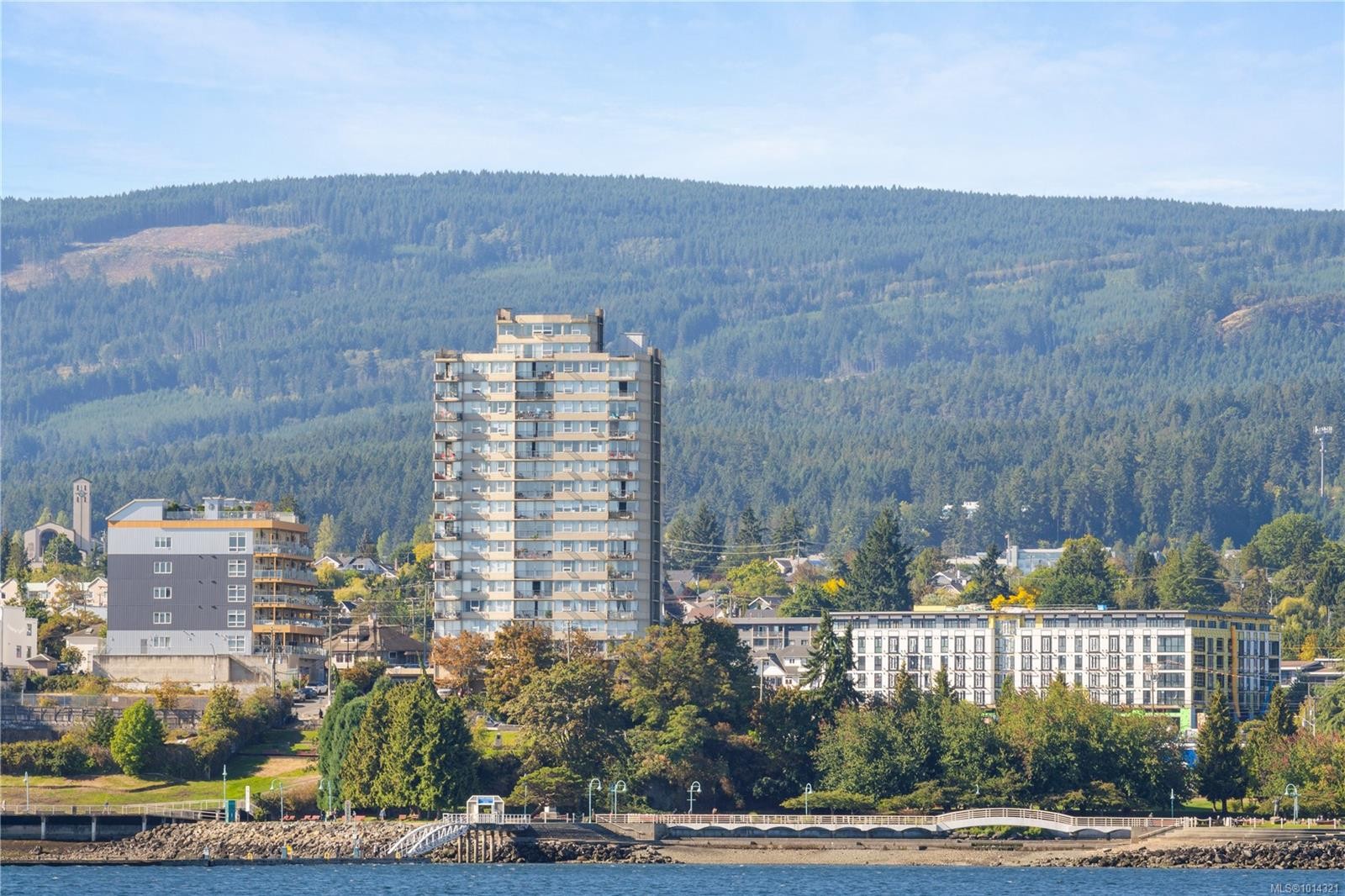 4 Pirates Lane, Protection Island, BC