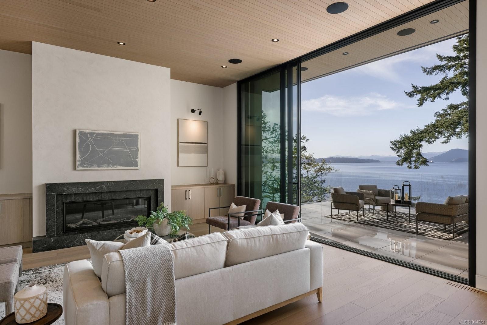 418 Lands End Rd, North Saanich, BC