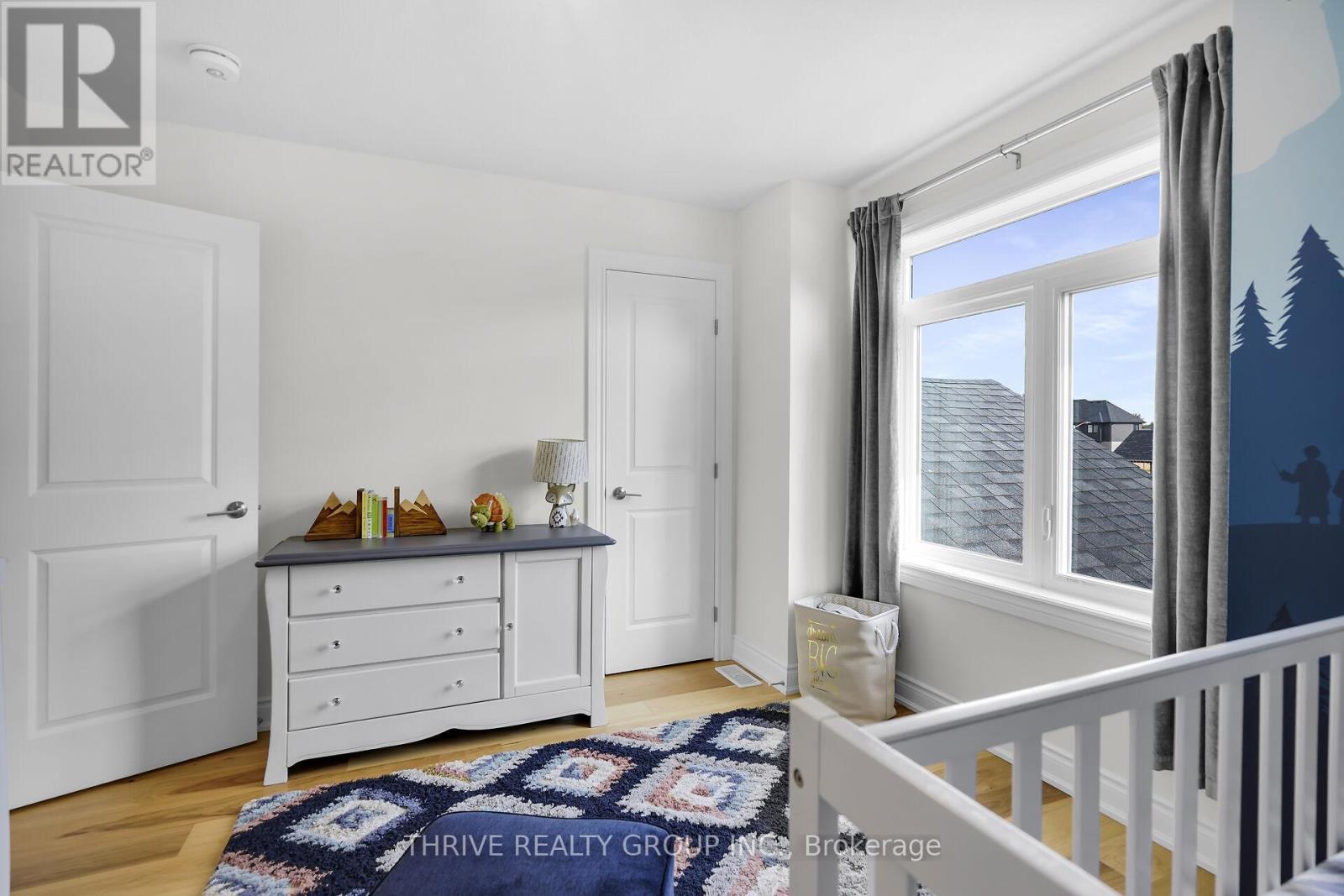 3 Elliot Street, Strathroy-Caradoc (Se), ON - Indoor Photo Showing Bedroom
